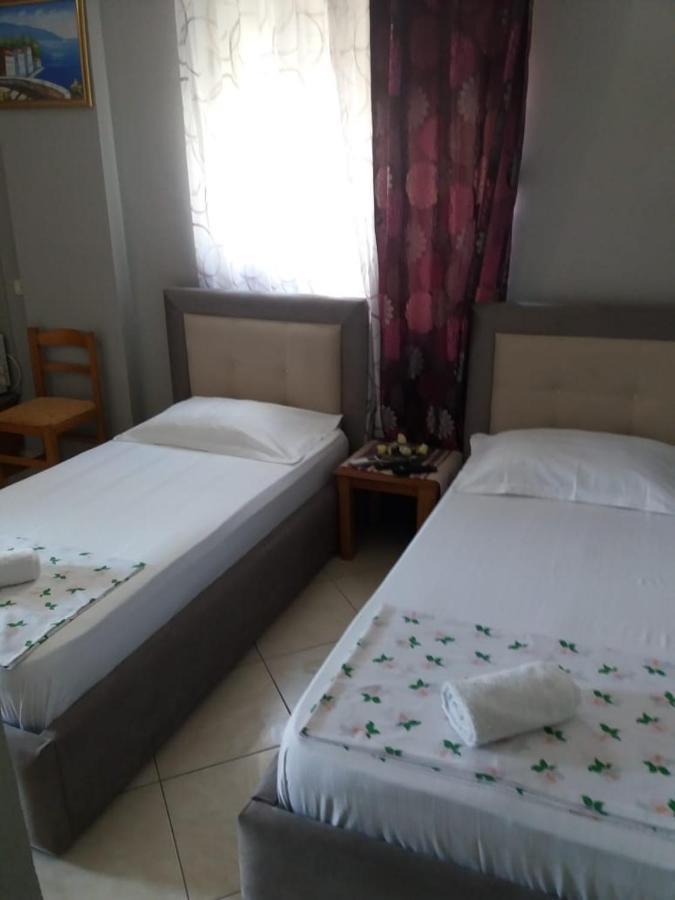 Eduart Apartments Sarandë Buitenkant foto