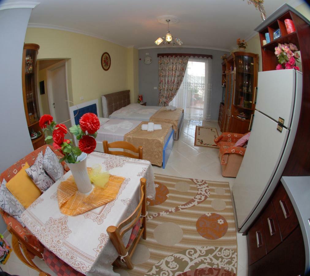Eduart Apartments Sarandë Buitenkant foto