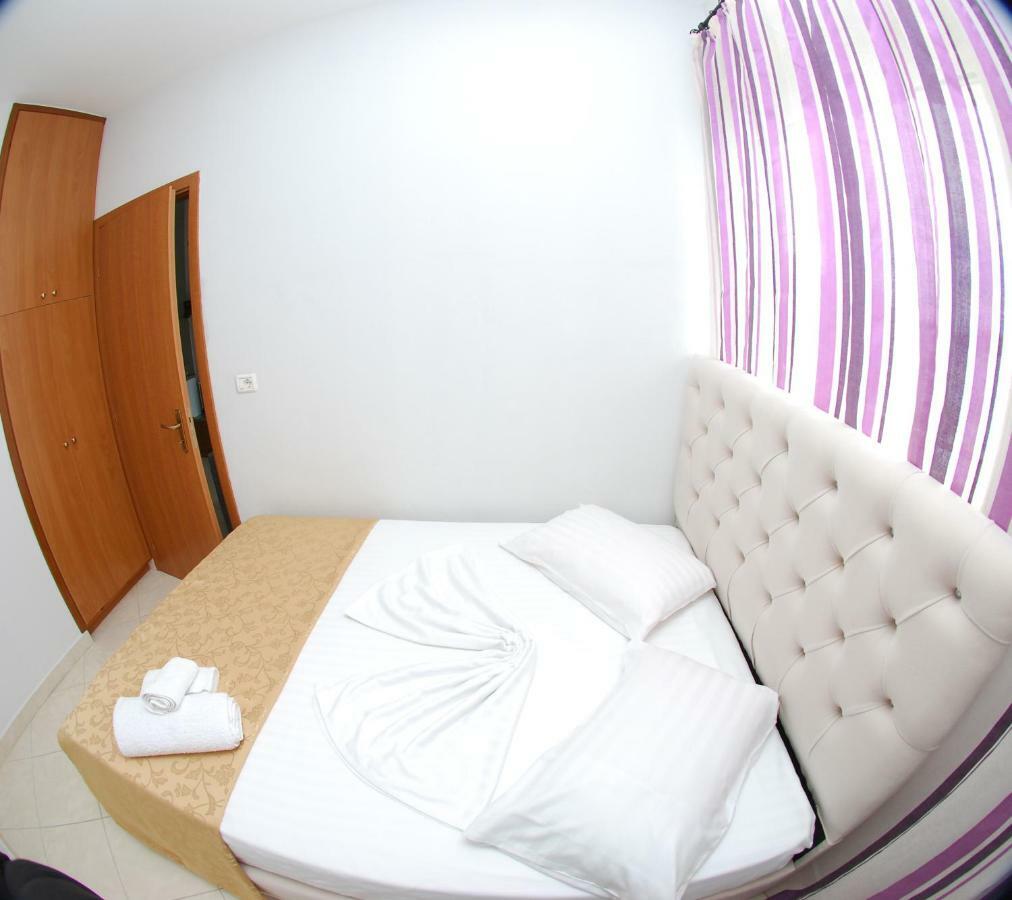 Eduart Apartments Sarandë Buitenkant foto