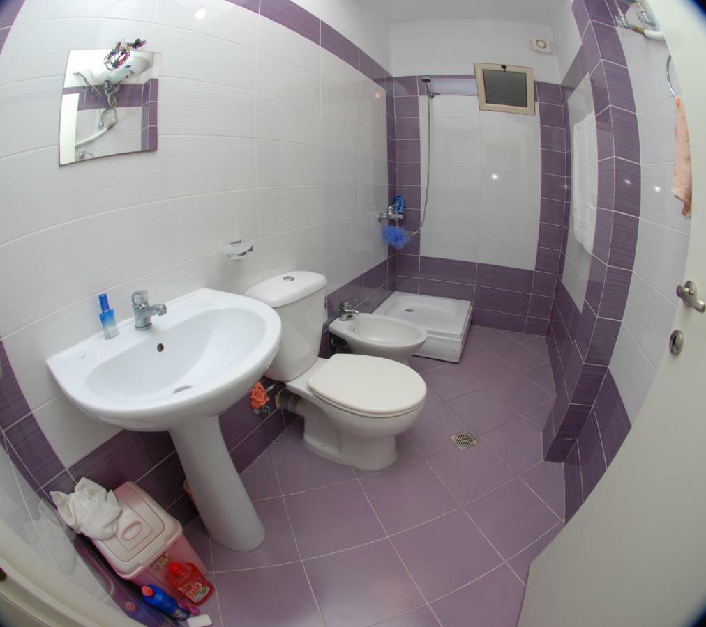 Eduart Apartments Sarandë Buitenkant foto