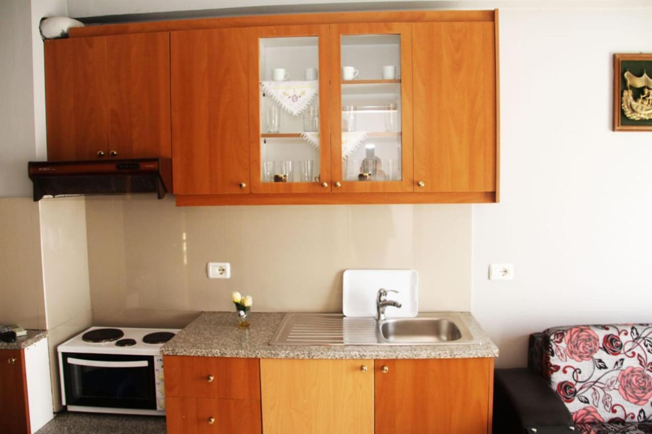 Eduart Apartments Sarandë Buitenkant foto